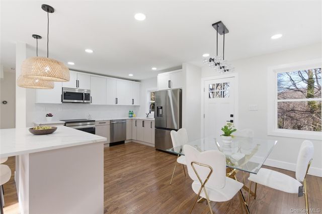 18 Maple Place, Huntington, NY 11743