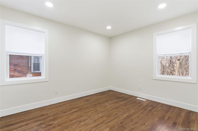 18 Maple Place, Huntington, NY 11743