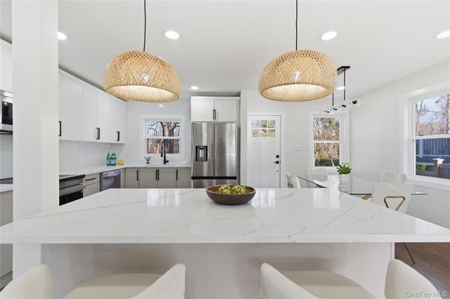 18 Maple Place, Huntington, NY 11743