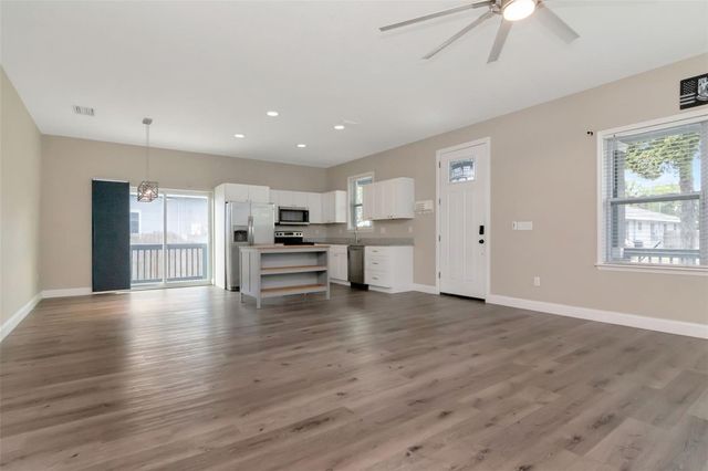 3403 N GARRISON STREET, Tampa, FL 33619