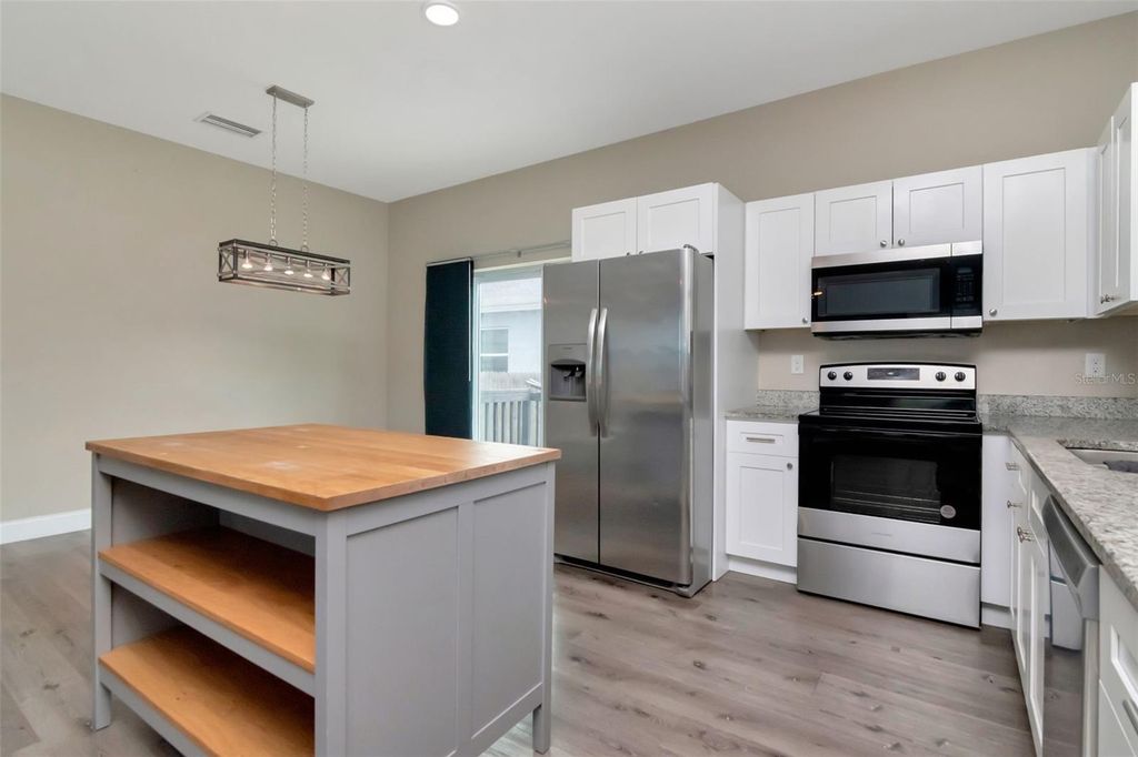 Image 13 of property listing at 3403 N GARRISON STREET, Tampa, FL 33619