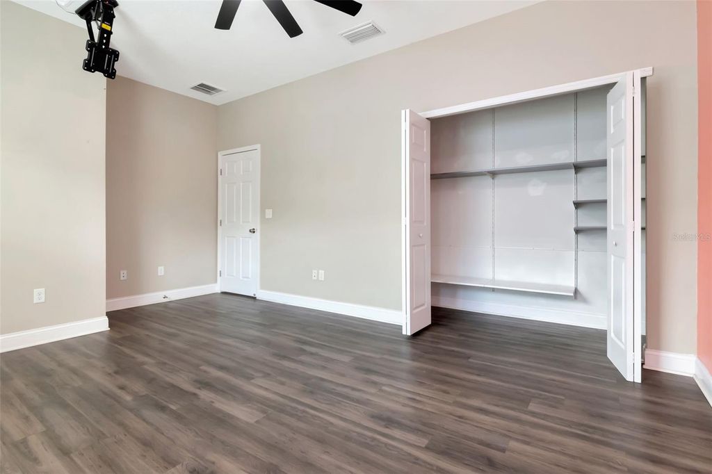 Image 19 of property listing at 3403 N GARRISON STREET, Tampa, FL 33619