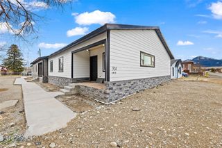 524 N M Street A, Livingston, MT 59047