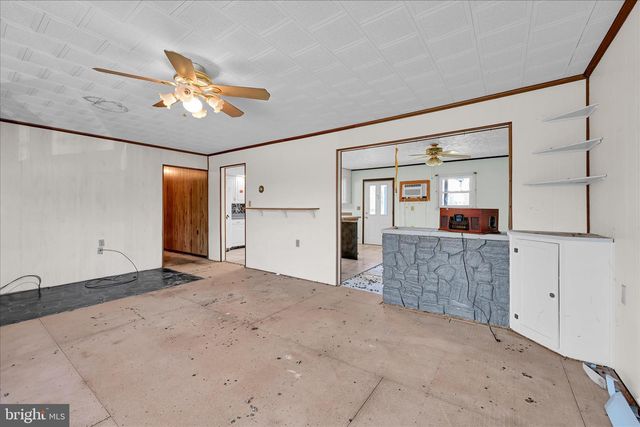 83 SILVERTOWN RD, Jonestown, PA 17038