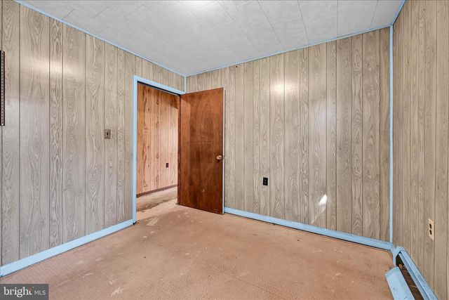 83 SILVERTOWN RD, Jonestown, PA 17038