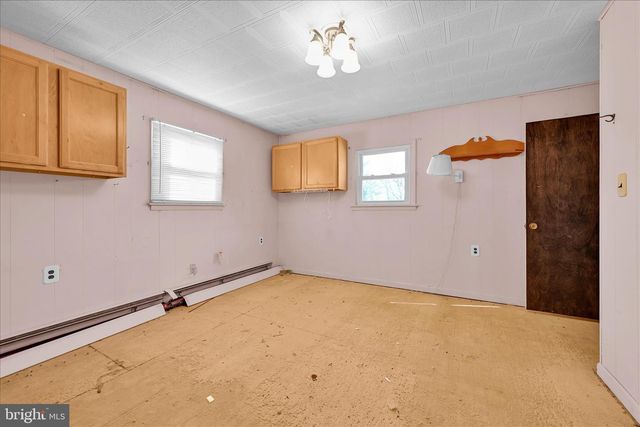 83 SILVERTOWN RD, Jonestown, PA 17038