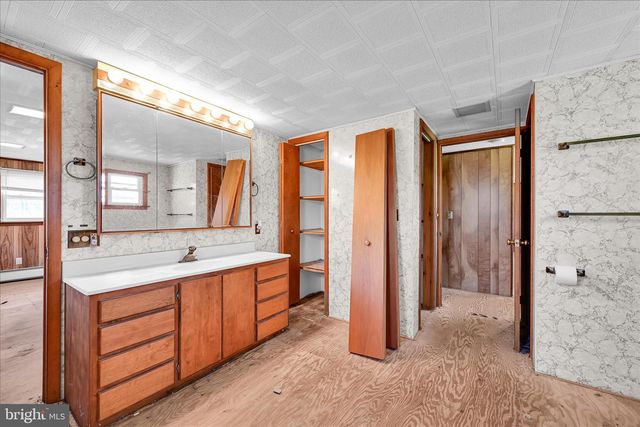 83 SILVERTOWN RD, Jonestown, PA 17038