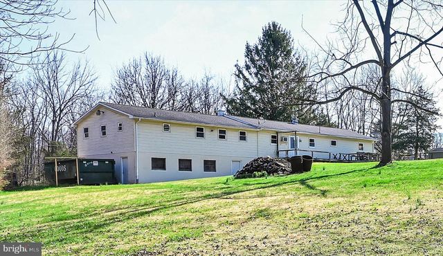 83 SILVERTOWN RD, Jonestown, PA 17038