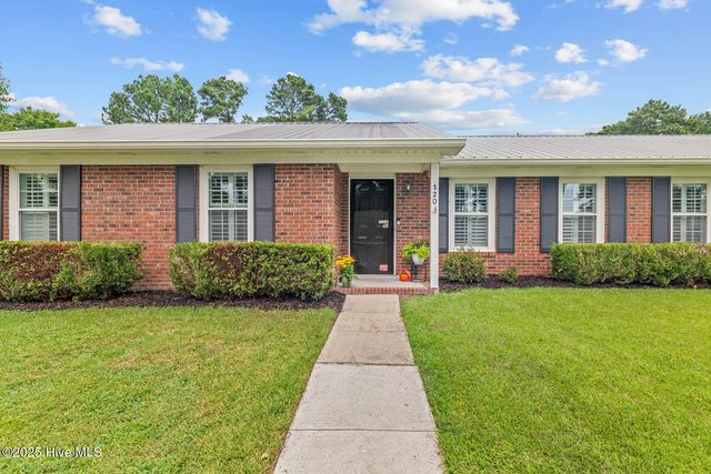 120 Silver Leaf Drive, Jacksonville, NC 28546