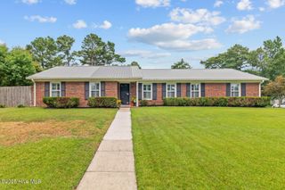 120 Silver Leaf Drive, Jacksonville, NC 28546