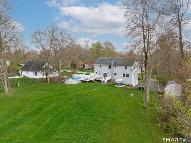 16-A Westview Trail, New Fairfield, CT 06812