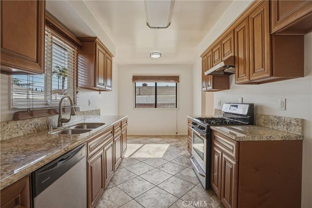 14808 Aztec, Sylmar, CA 91342