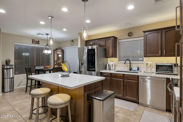 7579 W CHARTER OAK Road, Peoria, AZ 85381