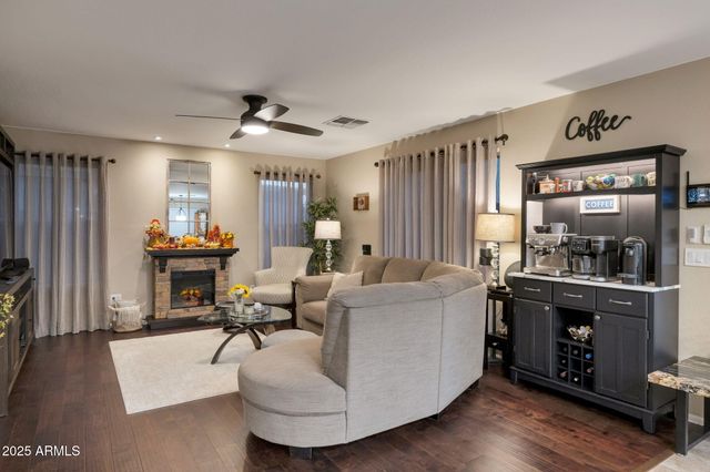 7579 W CHARTER OAK Road, Peoria, AZ 85381