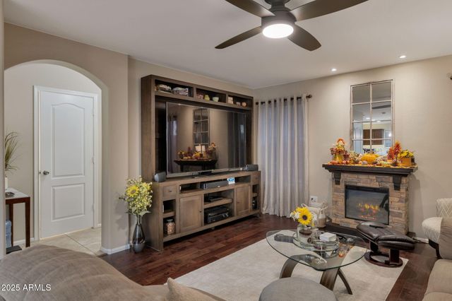 7579 W CHARTER OAK Road, Peoria, AZ 85381