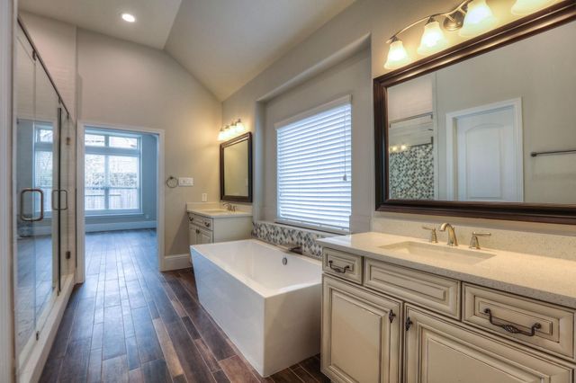 19 Cohasset Place, Tomball, TX 77375