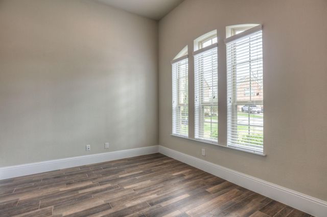 19 Cohasset Place, Tomball, TX 77375