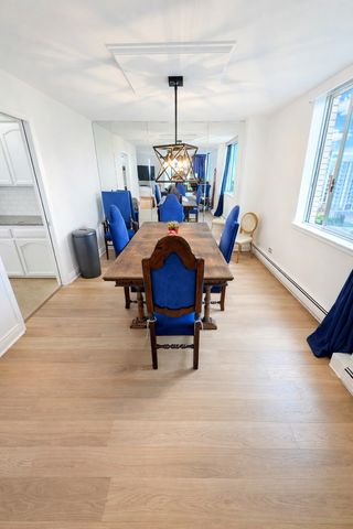 40 N Tower Road 6G, Oak Brook, IL 60523