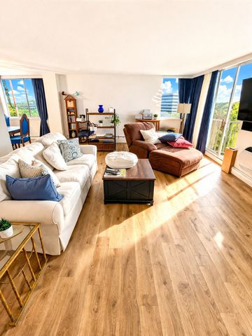 40 N Tower Road 6G, Oak Brook, IL 60523