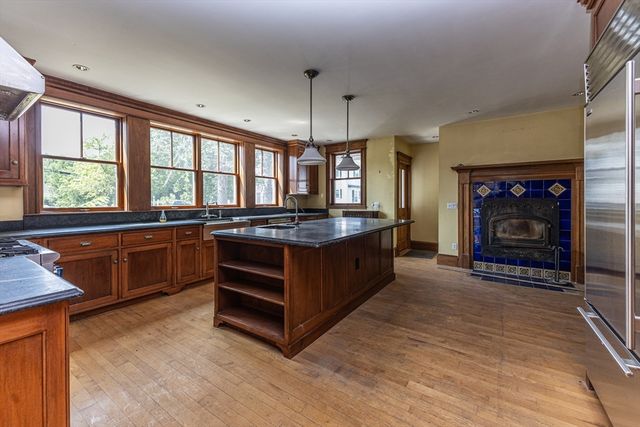 29 Gorham St, Chelmsford, MA 01824