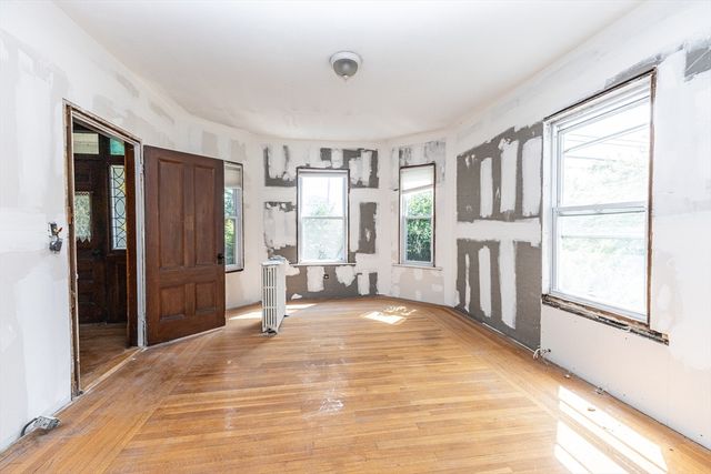 29 Gorham St, Chelmsford, MA 01824