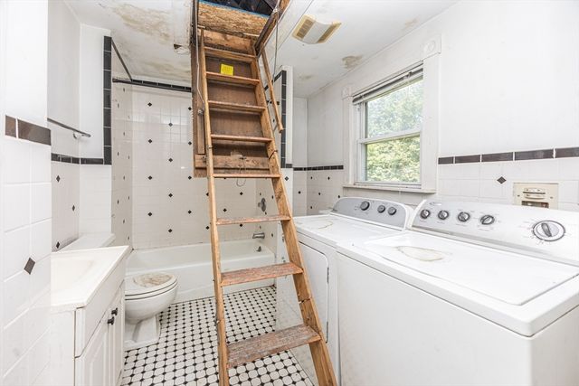 29 Gorham St, Chelmsford, MA 01824