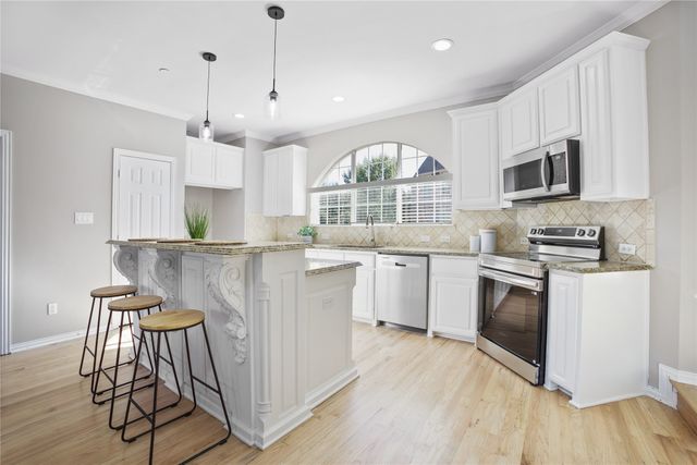 2700 Club Ridge Drive 2, Lewisville, TX 75067