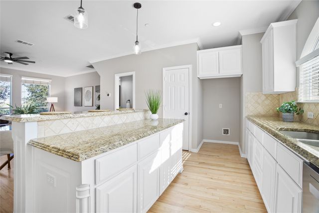 2700 Club Ridge Drive 2, Lewisville, TX 75067