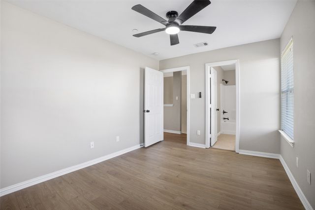 2700 Club Ridge Drive 2, Lewisville, TX 75067