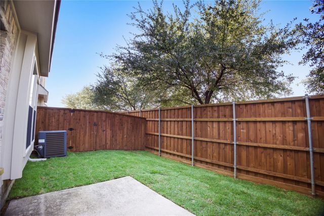2700 Club Ridge Drive 2, Lewisville, TX 75067