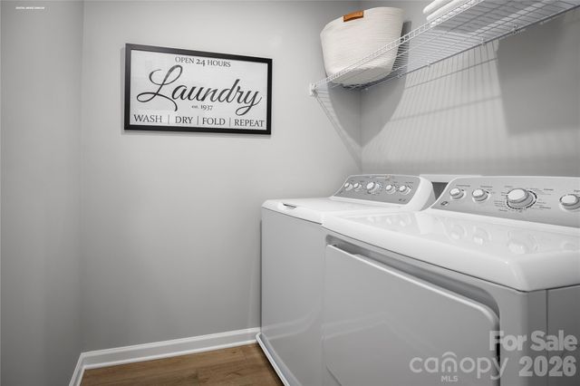 6025 Primm Woods Way, Charlotte, NC 28216