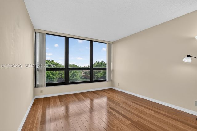 5951 Wellesley Park Dr 508, Boca Raton, FL 33433