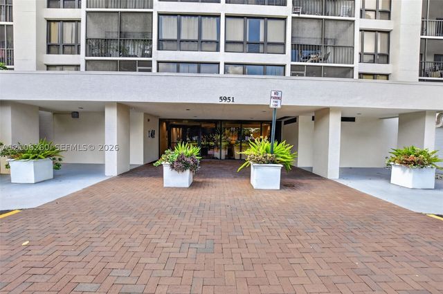 5951 Wellesley Park Dr 508, Boca Raton, FL 33433