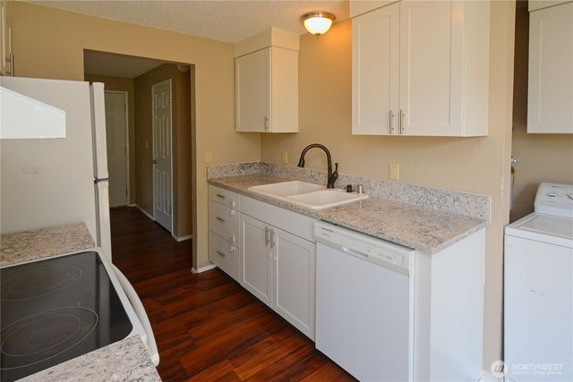 11410 Prairie Court SE, Olympia, WA 98513