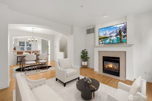 22609 42nd Place S, Kent, WA 98032