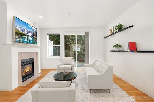 22609 42nd Place S, Kent, WA 98032