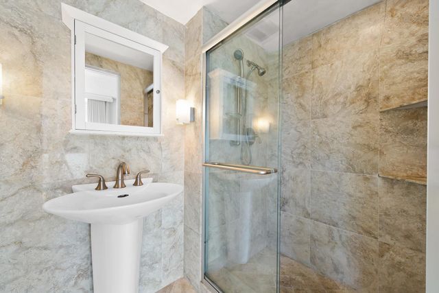 3003 Terramar Street 205, Fort Lauderdale, FL 33304