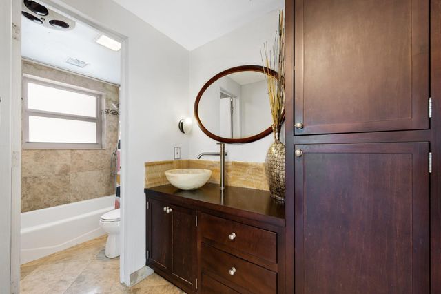 3003 Terramar Street 205, Fort Lauderdale, FL 33304