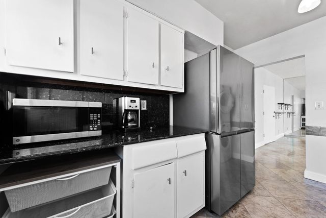 3003 Terramar Street 205, Fort Lauderdale, FL 33304