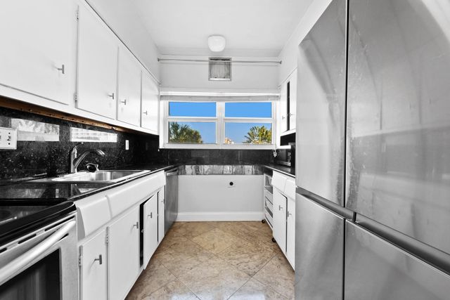 3003 Terramar Street 205, Fort Lauderdale, FL 33304