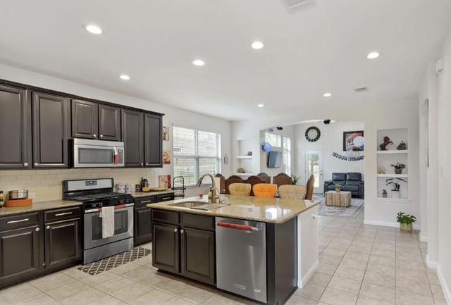 2781 Santa Ana LN, Round Rock, TX 78665