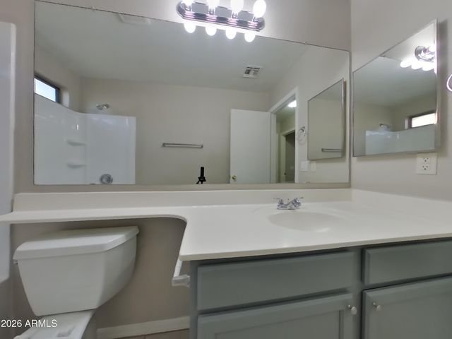 2022 E WINSTON Drive, Phoenix, AZ 85042