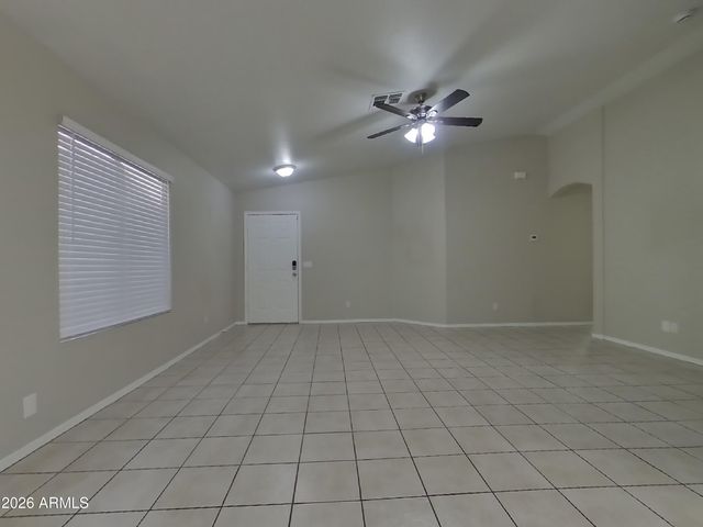 2022 E WINSTON Drive, Phoenix, AZ 85042