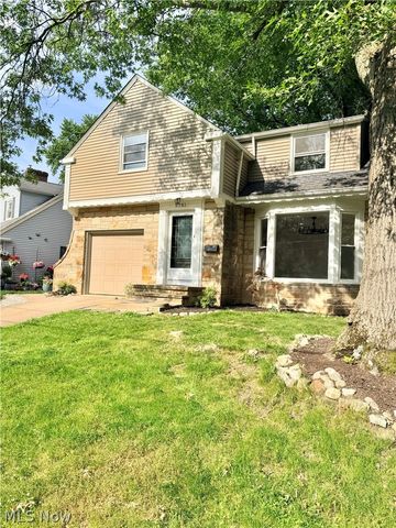 5751 Onaway Oval, Parma, OH 44130