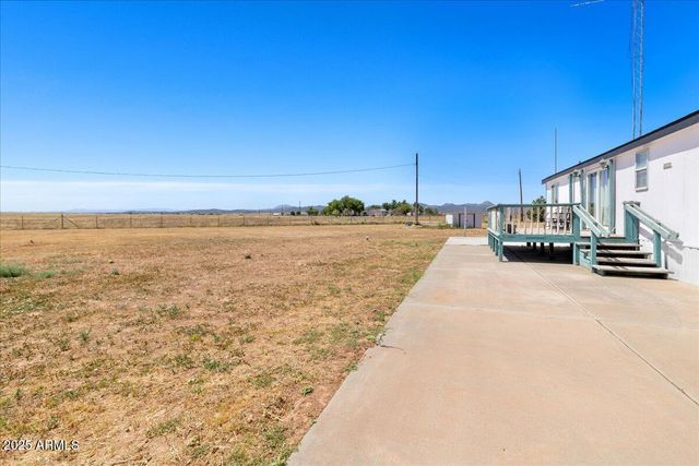 24725 N Patricia Road, Paulden, AZ 86334