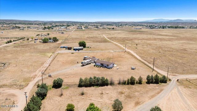 24725 N Patricia Road, Paulden, AZ 86334