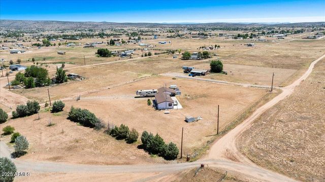 24725 N Patricia Road, Paulden, AZ 86334