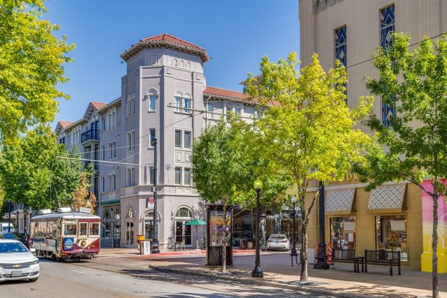 3431 Howell Street, Dallas, TX 75204