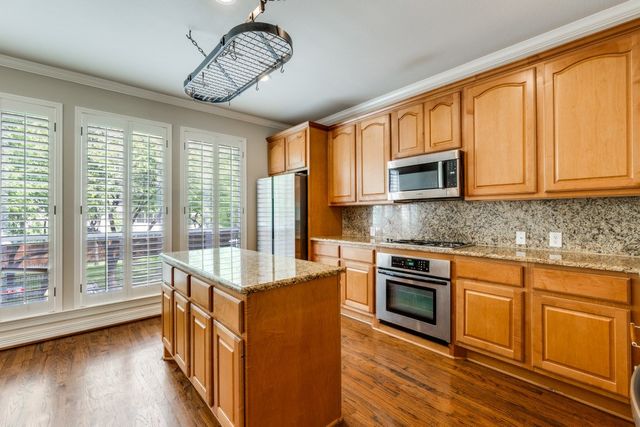 3431 Howell Street, Dallas, TX 75204