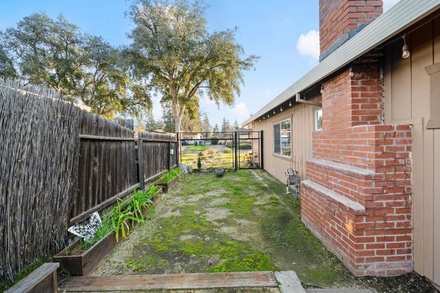 5001 Boyd Dr, Carmichael, CA 95608